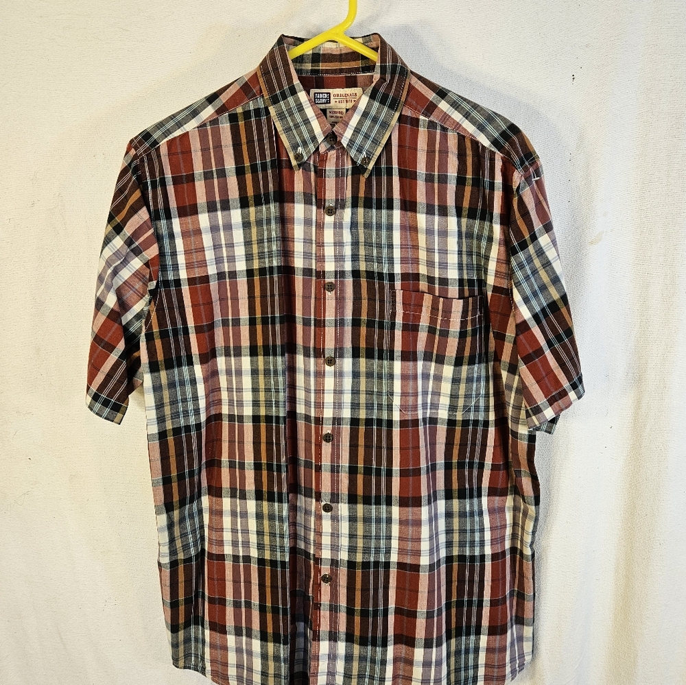 Faded Glory Men's Short Sleeve Shirt-- ITEM # 1981